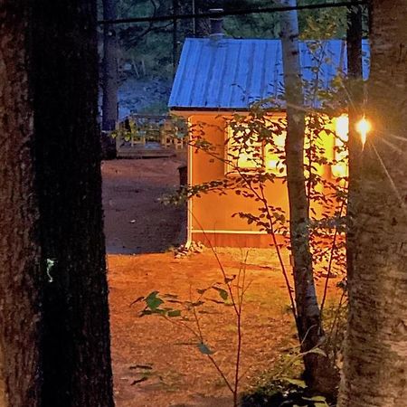 Riverfront Rustic Cottage Durham Bridge Extérieur photo